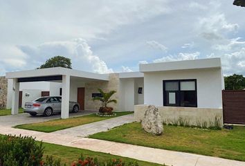 Casa en  Sierra Papacal, Mérida, Yucatán