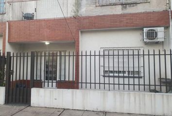 Departamento en  Calle Triunvirato 7350, Caseros, General San Martín, Provincia De Buenos Aires, Arg