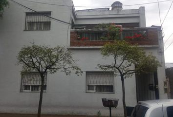 Casa en  Calle Bianchi 1317, Ciudad Del Libertador General San Martín, General San Martín, B1650, Provincia De Buenos Aires, Arg