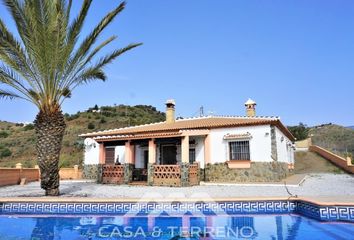 Chalet en  Sayalonga, Málaga Provincia