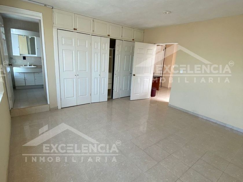 venta Casa en Lomas Del Valle, Morelia, Morelia, Michoacán (EB-LI2118s)-  