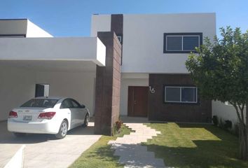Casa en  Avenida San Armando, Ejido Santa Fe, Torreón, Coahuila De Zaragoza, 27400, Mex