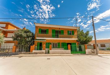 Chalet en  El Tiemblo, Avila Provincia