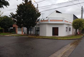Casa en  Avenida Mitre 801-899, Belén De Escobar, Escobar, B1625, Buenos Aires, Arg