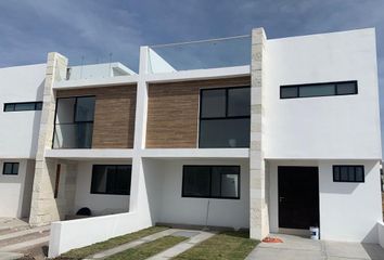 Casa en condominio en  Carretera Villa Corregidora-huimilpan, Fraccionamiento Cañadas Del Lago, Corregidora, Querétaro, 76922, Mex