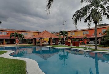Casa en  Avenida Emiliano Zapata, Centro De Tezoyuca, Emiliano Zapata, Morelos, 62767, Mex