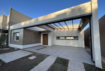 Casa en  Puerto Roldán, Roldán