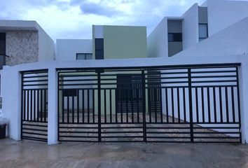 Casa en fraccionamiento en  Residencial Floresta, Yucatán, México