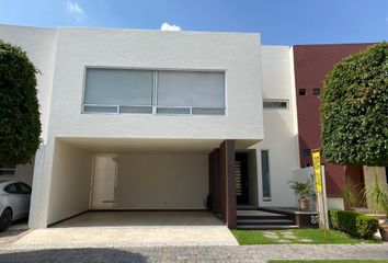 Casa en condominio en  Lomas De Angelópolis, Tlaxcalancingo, Puebla, México