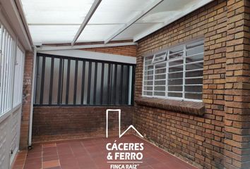 Casa en Carrera 57c 67c 06, Bogotá, Bogotá, D.c., Col