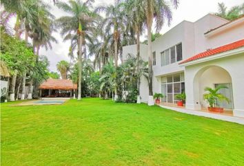 Casa en  Club De Golf La Ceiba, Mérida, Yucatán