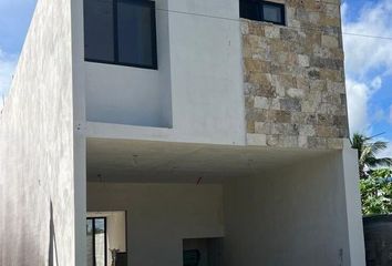 Casa en condominio en  Calle Valeria, Progreso, Chicxulub, Progreso, Yucatán, 97330, Mex