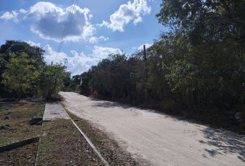 Lote de Terreno en  Pueblo Cholul, Mérida, Yucatán