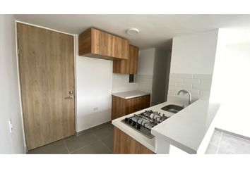 Apartamento en Bello, Valle De Aburrá, Antioquia, Rap Del Agua Y La Montaña, 051053, Colombia