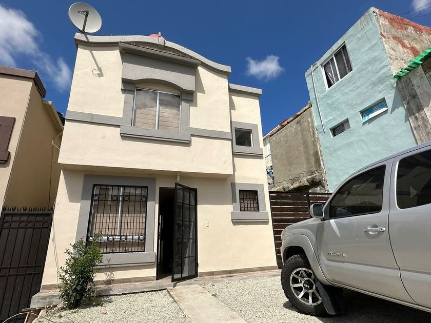 renta Casa en Santa Fe, Tijuana, Tijuana (EB-MZ1555r)