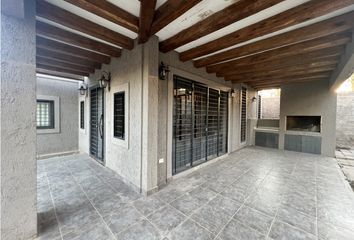 Casa en  Dorrego, Mendoza