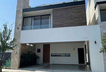 Casa en  Calle De La Selva, Mitras Poniente, García, Nuevo León, 66036, Mex