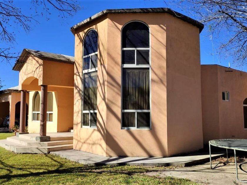 venta Casa en Los González, Saltillo, Coahuila (EB-JY0236s)