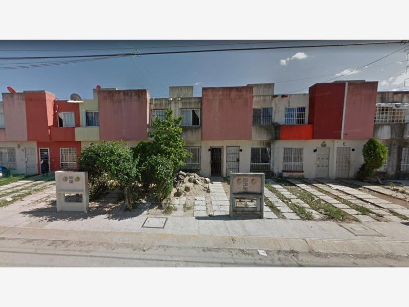 venta Casa en Supermanzana 223, Cancún (MX22-MU6444)