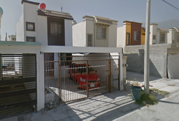 Casa en  Calle Veneto 500-520, Fraccionamiento Los Viñedos, Santa Catarina, Nuevo León, 66367, Mex
