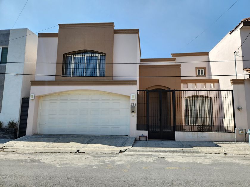 renta Casa en Cipreses Residencial 2 Sector, San Nicolás de los Garza  (01-CR-11747)