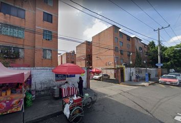 Departamento en  Calle Emilio Portes Gil, Unidad Hab La Regadera, Iztapalapa, Ciudad De México, 09250, Mex