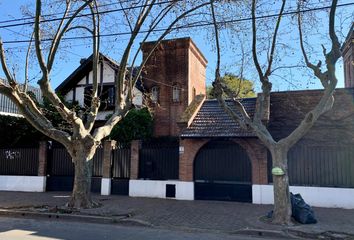 Casa en  Burzaco, Partido De Almirante Brown