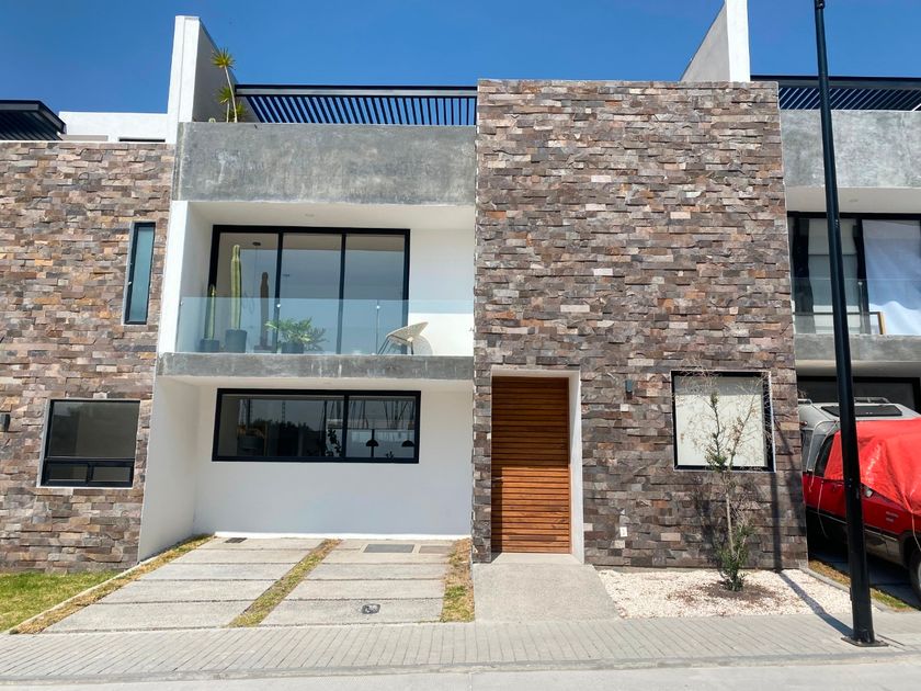 venta Casa en El Pueblito Centro, Corregidora, Querétaro (379798--379)-  