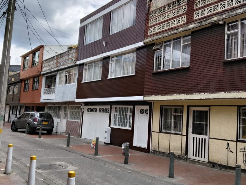 Apartamento en arriendo Estrada, Occidente