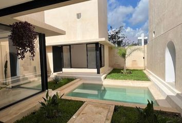 Casa en  Calle 20a, Hacienda Xcanatún, Mérida, Yucatán, 97302, Mex