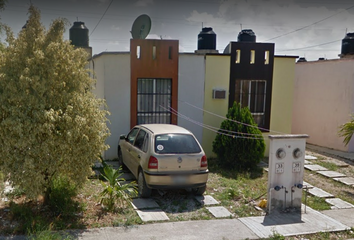 Casa en  Calle Palma De Guinea, 77516, Benito Juárez, Quintana Roo, Mexico