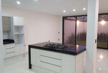 Casa en  Boulevard Universitario, Fraccionamiento Alta Rica, Querétaro, 76230, Mex