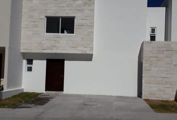 Casa en  El Pueblito, Corregidora, Querétaro, Mex