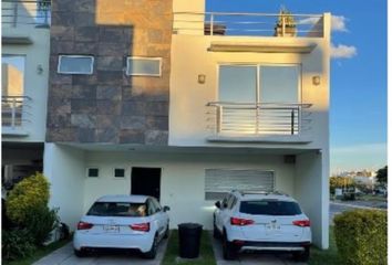 7 habitacionales en venta en Girasoles Elite, Zapopan 