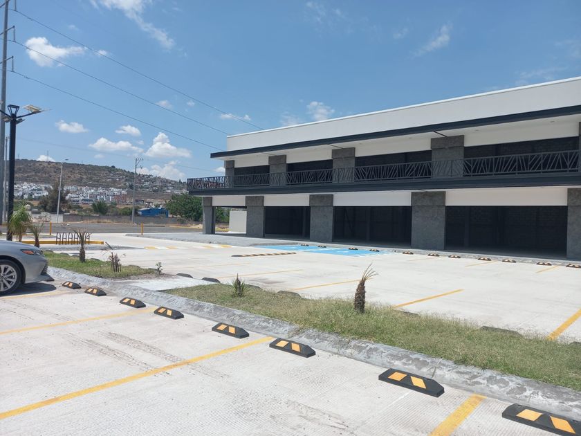 renta Casa en Colinas del Bosque, Corregidora, Corregidora, Querétaro  (NEX-149110)