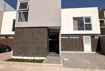 Casa en condominio en  Jesús Jiménez Gallardo, Metepec