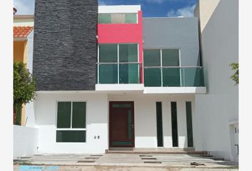 Casa en  Lomas De San Juan Sección Campestre, San Juan Del Río, Querétaro