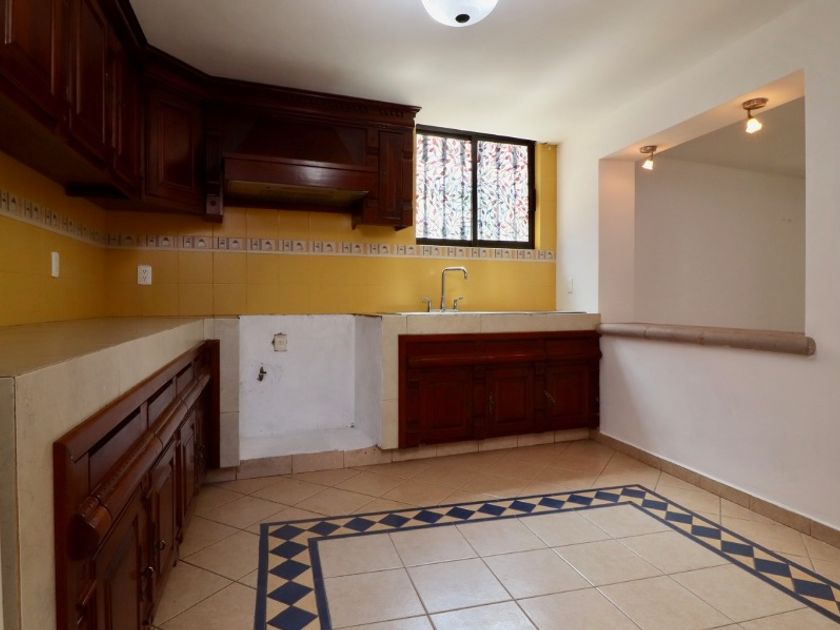 venta Casa en Morelia Centro, Morelia, Michoacán (HCV02049155) icasas.mx