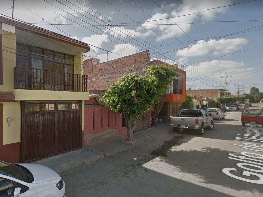 venta Casa en Mayamil, San Luis Potosí (314898931F17367) icasas.mx