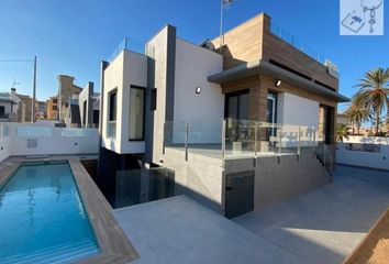 Chalet en  Distrito 3 - Playas - La Mata, Torrevieja