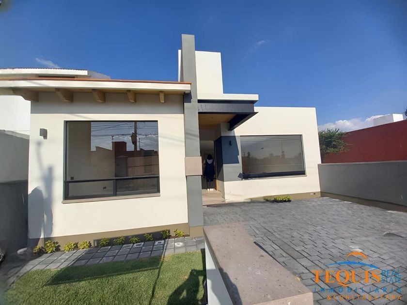 venta Casa en Residencial Haciendas de Tequisquiapan, Tequisquiapan  (EB-LW9220s)