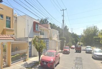 Casa en  Bolerama Patria, Avenida Novelistas, Jardines Vallarta, Zapopan, Jalisco, 45110, Mex