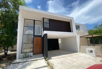 Casa en condominio en  Hacienda Xcunya, Mérida, Yucatán