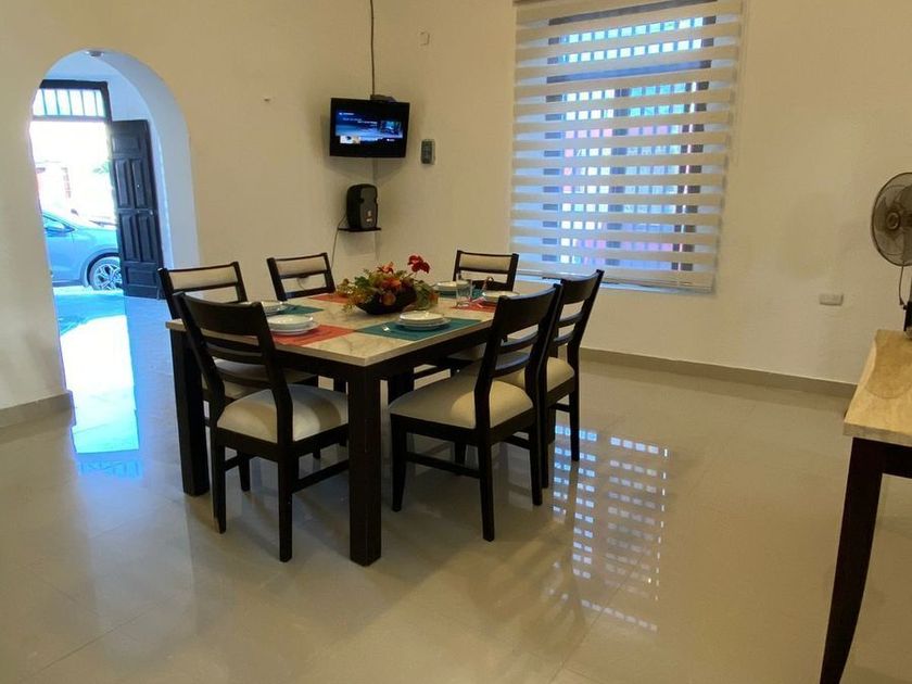 venta Casa en Progreso de Castro Centro, Progreso, Yucatán (EBLN7570s) icasas.mx