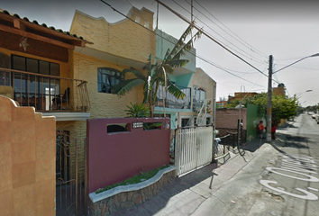 Casa en  Calle Oviedo, Santa Elena De La Cruz, Guadalajara, Jalisco, México