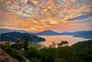 Lote de Terreno en  Avándaro, Valle De Bravo