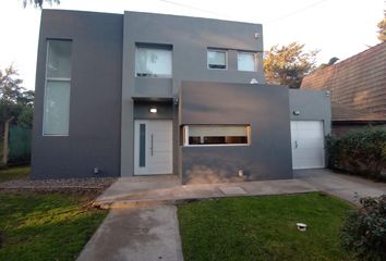 Casa en  Bosque Peralta Ramos, Mar Del Plata