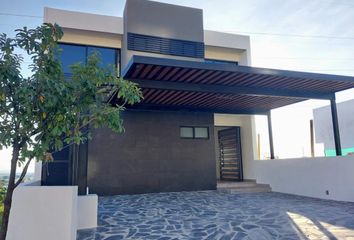 Casa en fraccionamiento en  Boulevard Juan Alonso De Torres, Fracc Res Lomas Punta Del Este, León, Guanajuato, 37296, Mex