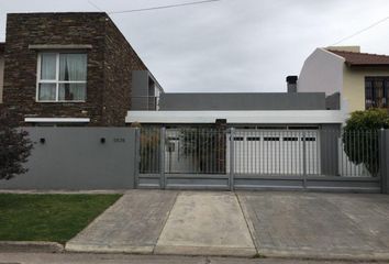 Casa en  Los Pinares, Mar Del Plata