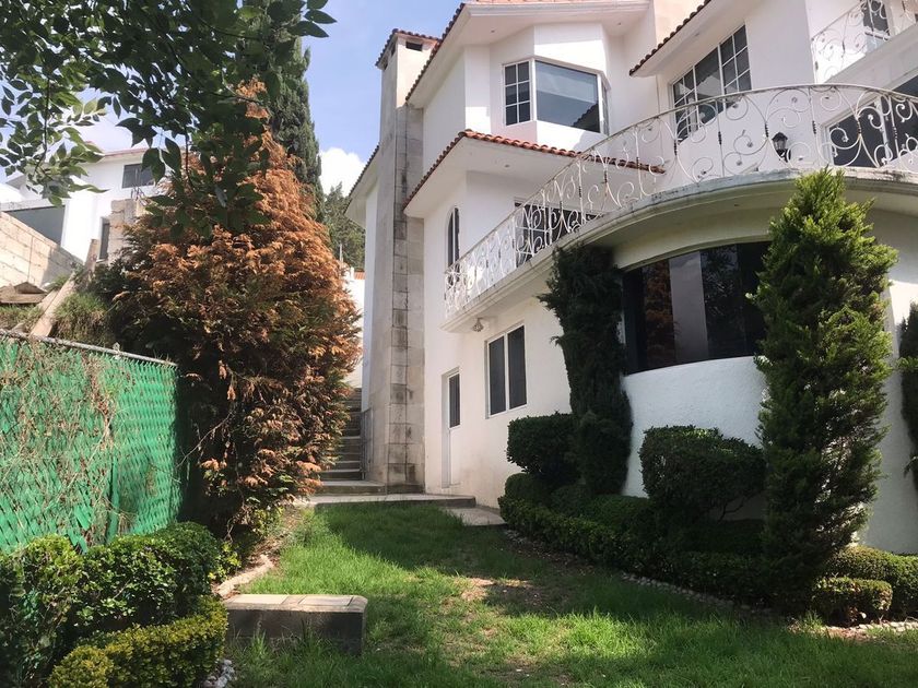 renta Casa en Condado de Sayavedra, Atizapán de Zaragoza (EB-KZ0229r)-  